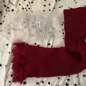 Taylor Swift RED All Too Well (sold out) Lurex Scarf